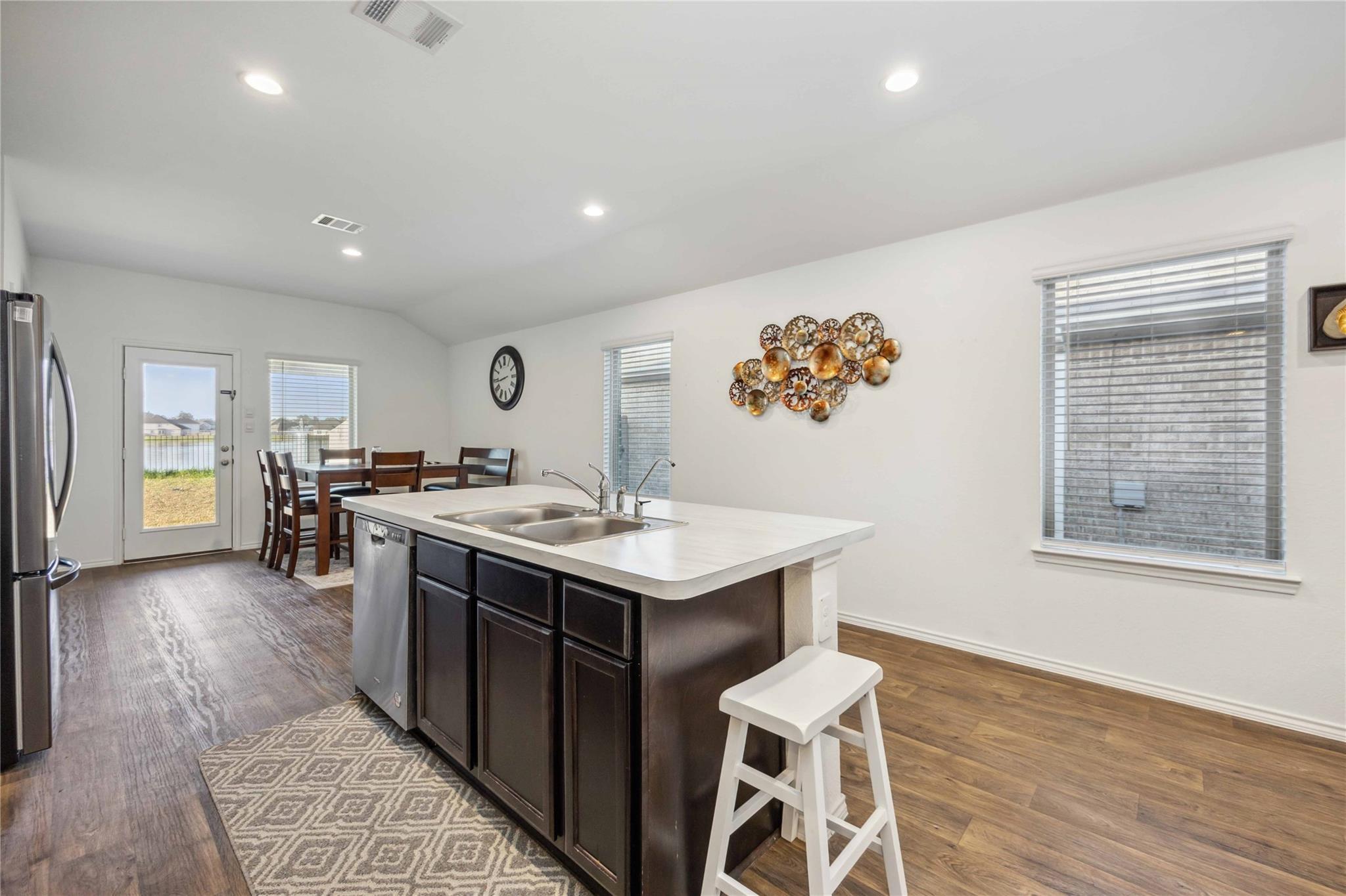 16684 Lonely Pines Drive Property Photo 10