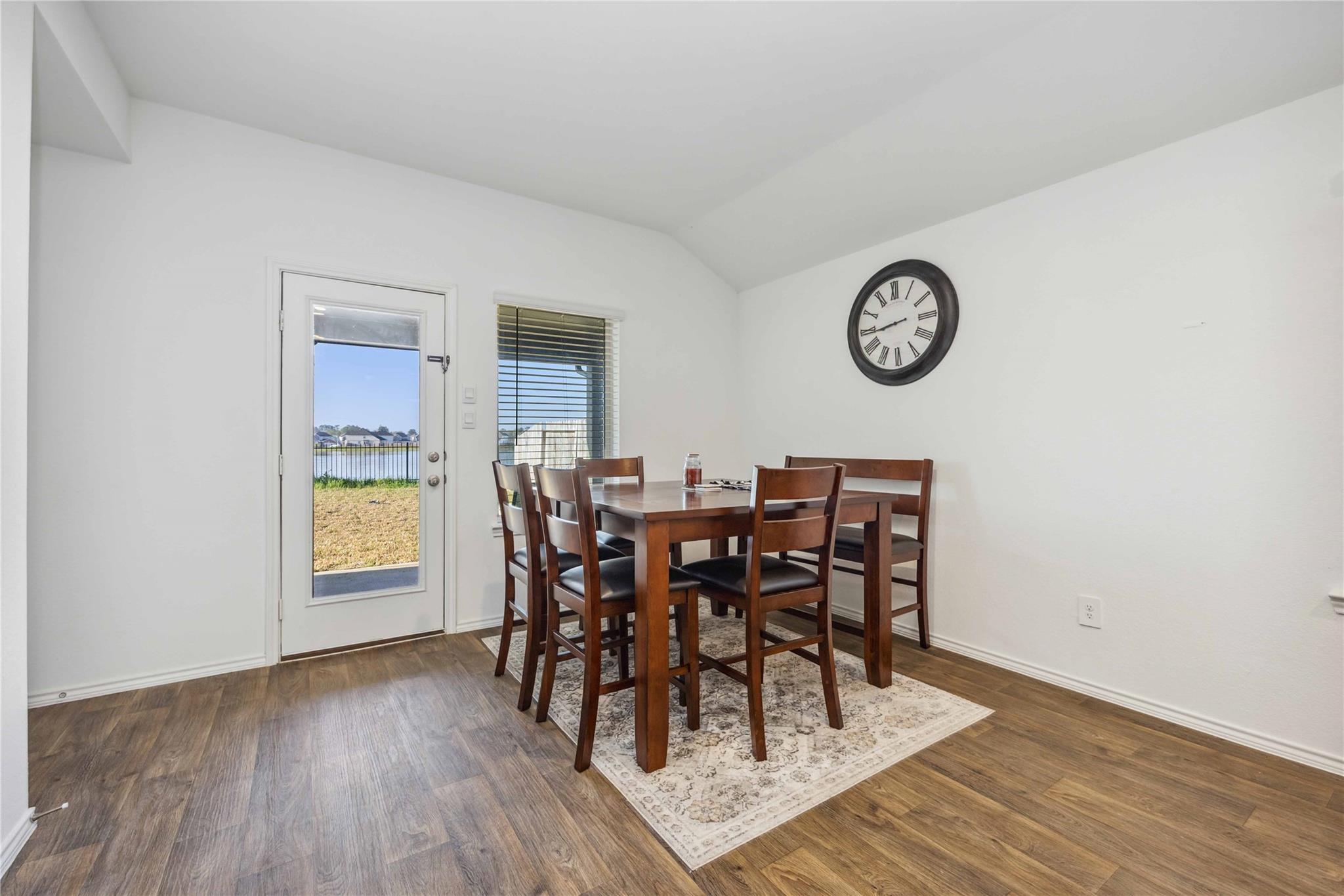 16684 Lonely Pines Drive Property Photo 11