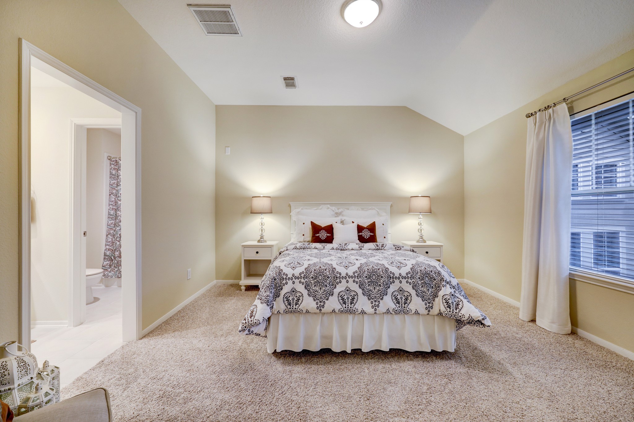 10 Stone Creek Place Property Photo 8