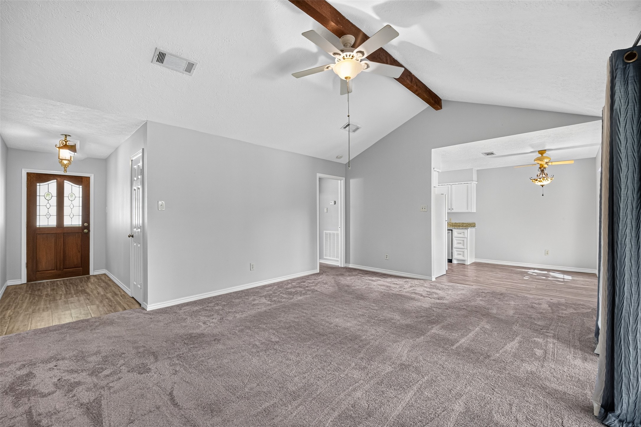 2707 Livingston Drive Property Photo 3