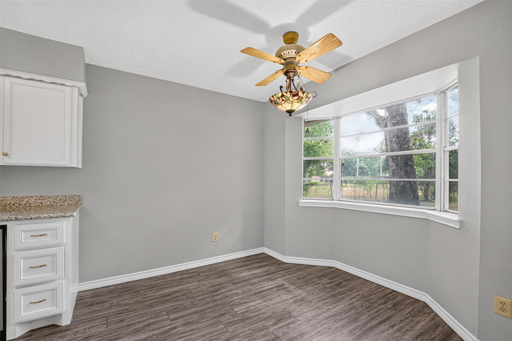 2707 Livingston Drive Property Photo 5
