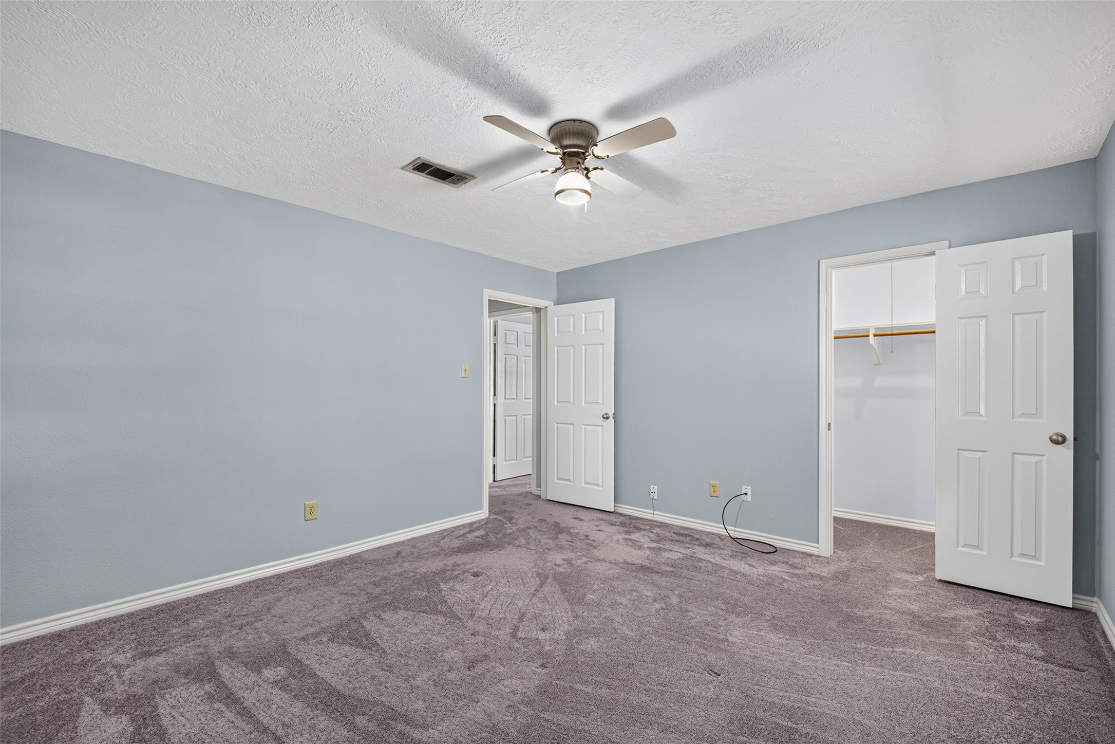 2707 Livingston Drive Property Photo 10