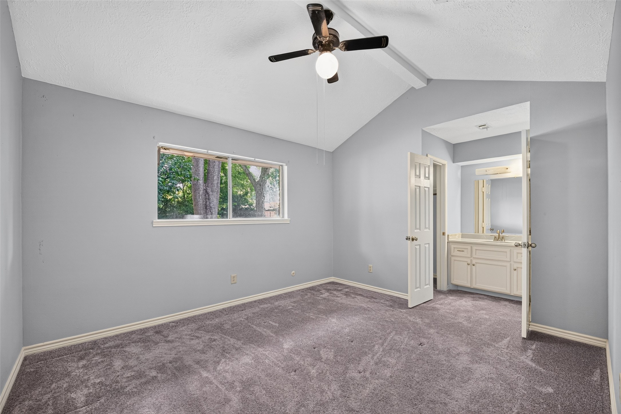 2707 Livingston Drive Property Photo 12