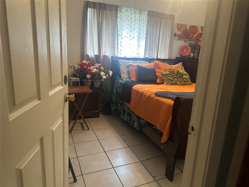 9330 Laura Koppe Road Property Photo 15