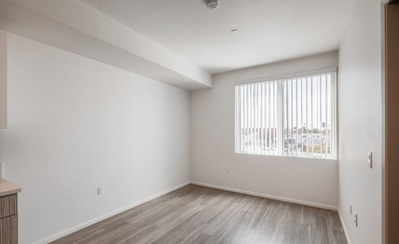 4320 44th St Property Photo 8