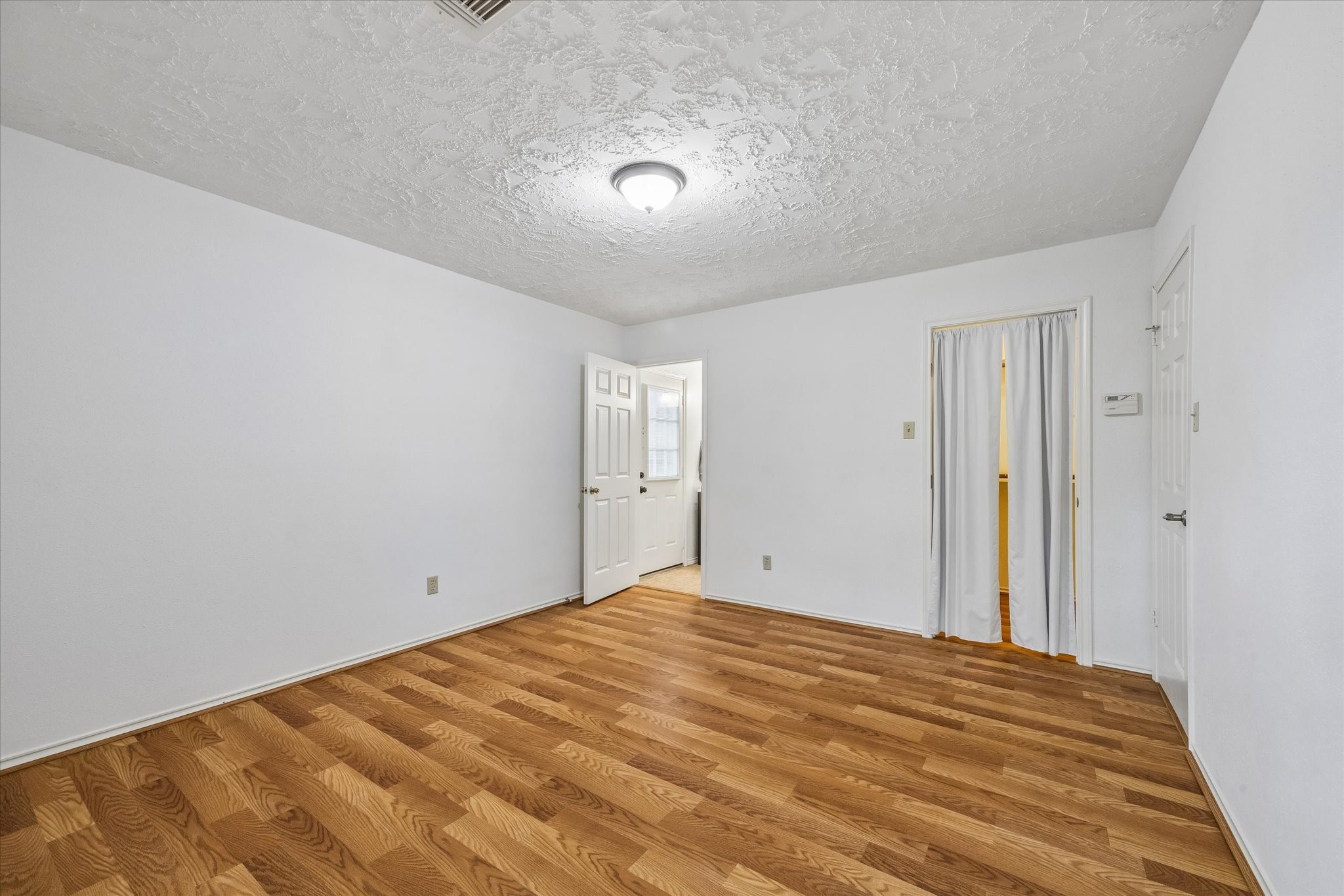 910 Country Place Blvd Property Photo 15