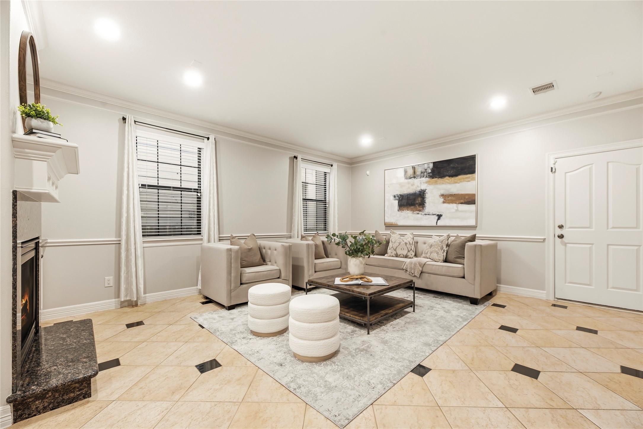 5728 Petty Street Property Photo 6