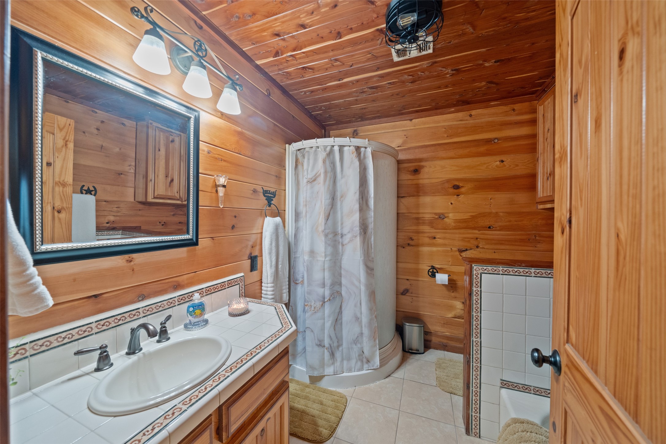 31 Shady Lane Property Photo 14