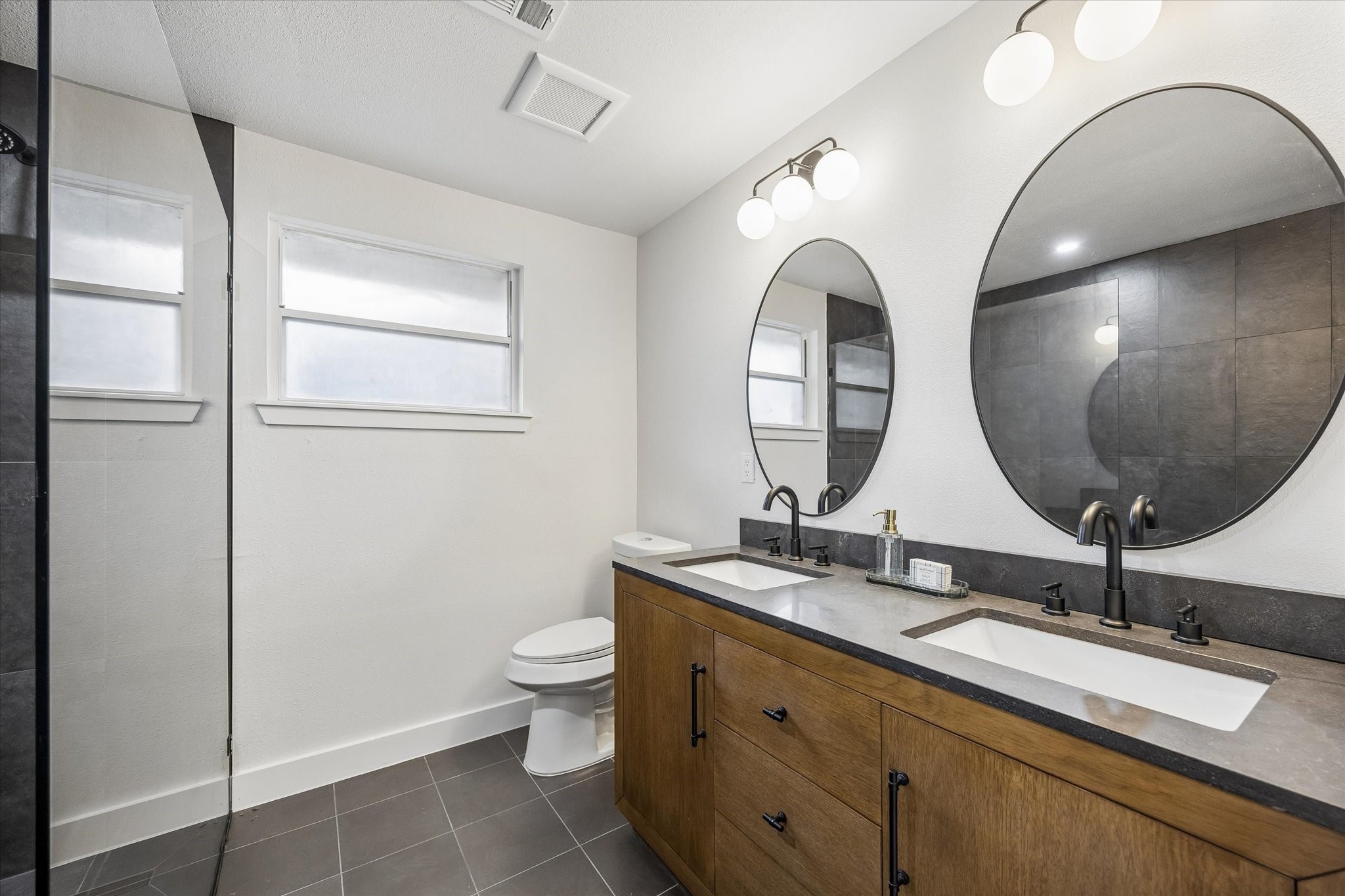 10618 Wickersham Lane Property Photo 17