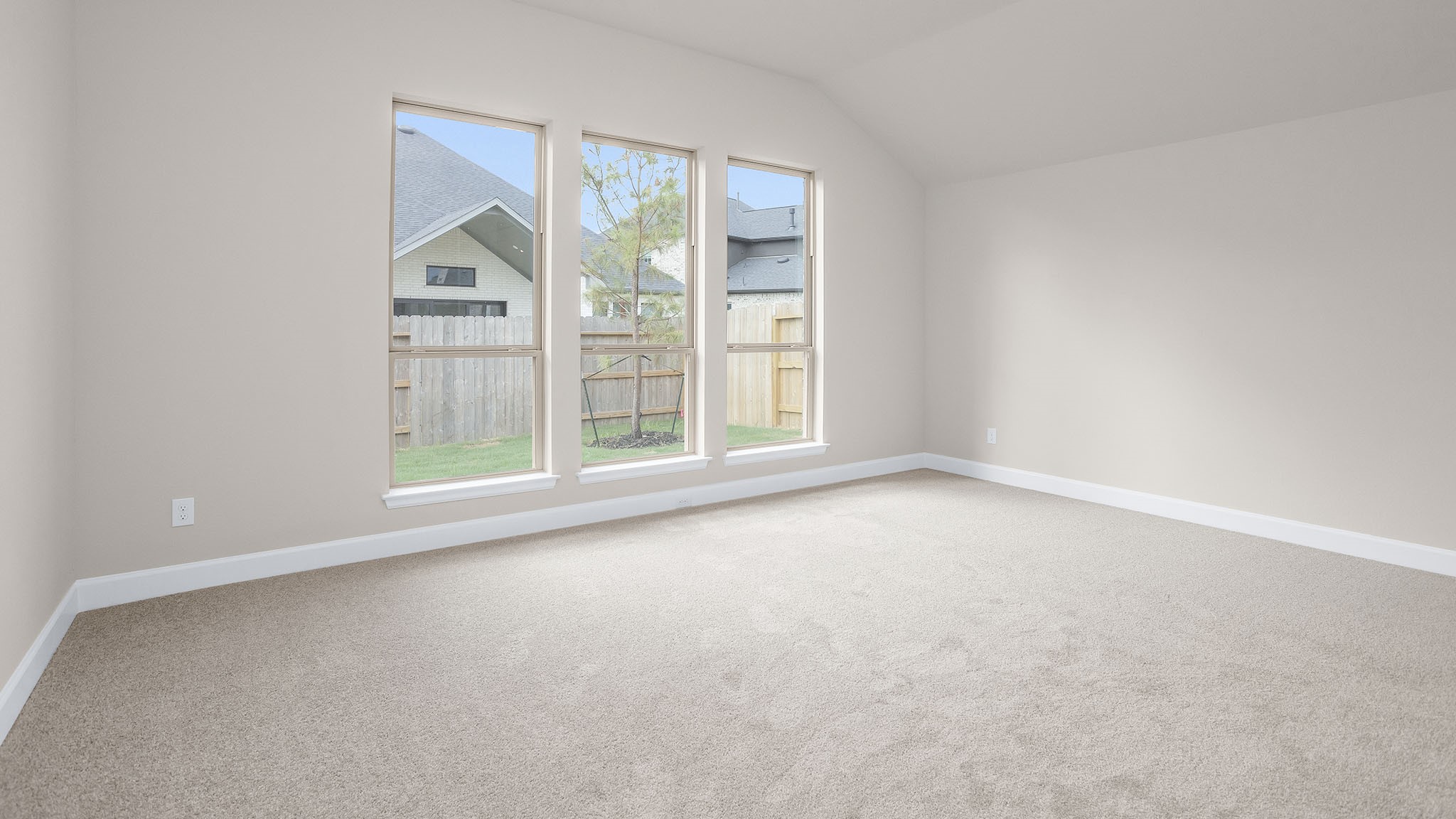 29769 Brushy Gables Drive Property Photo 4