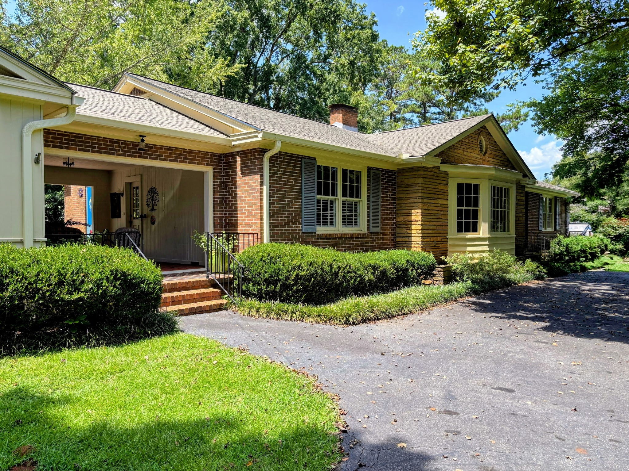 108 Popular Drive Property Photo 3