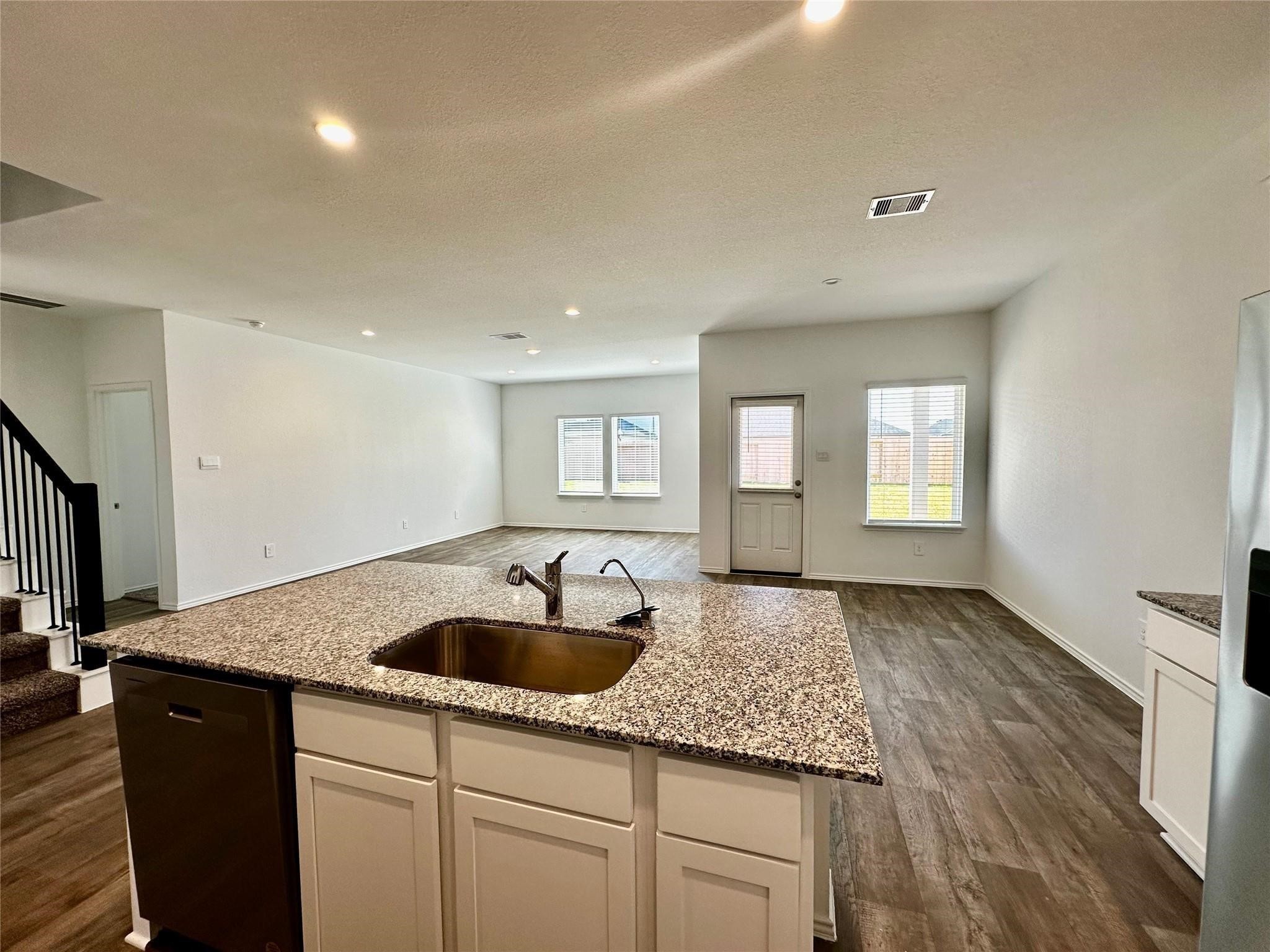 7414 Misty Iris Way Property Photo 8