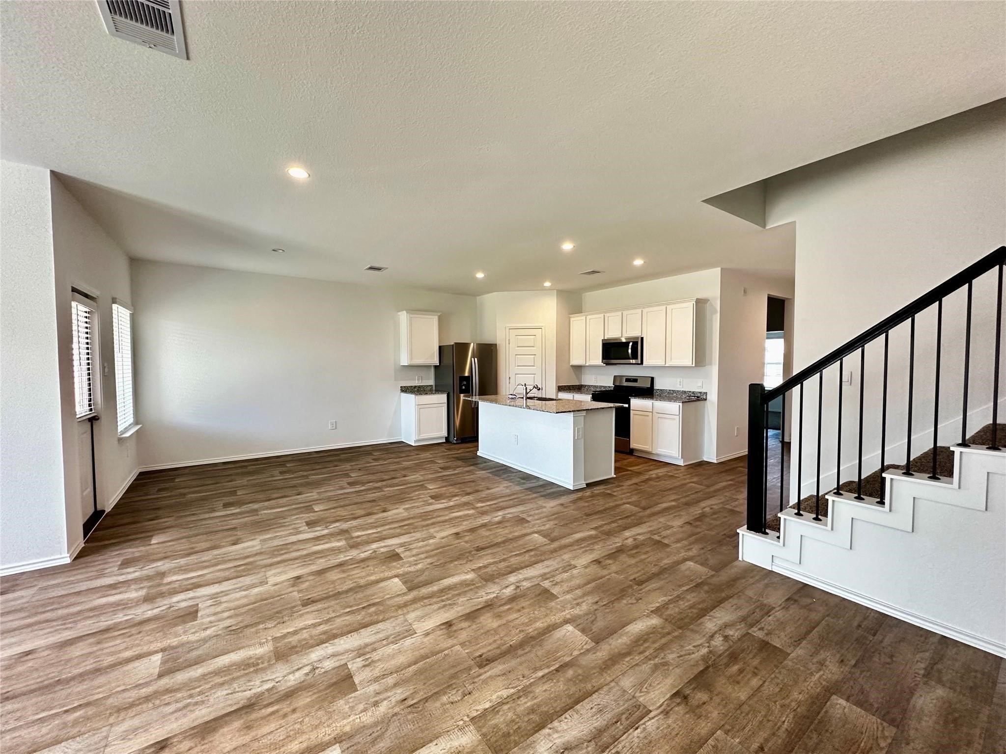 7414 Misty Iris Way Property Photo 10