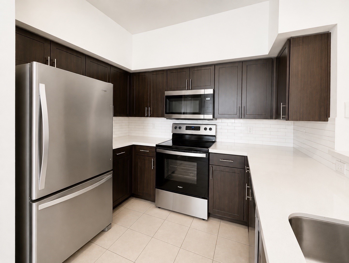 2222 Smith Street 203 Property Photo 4