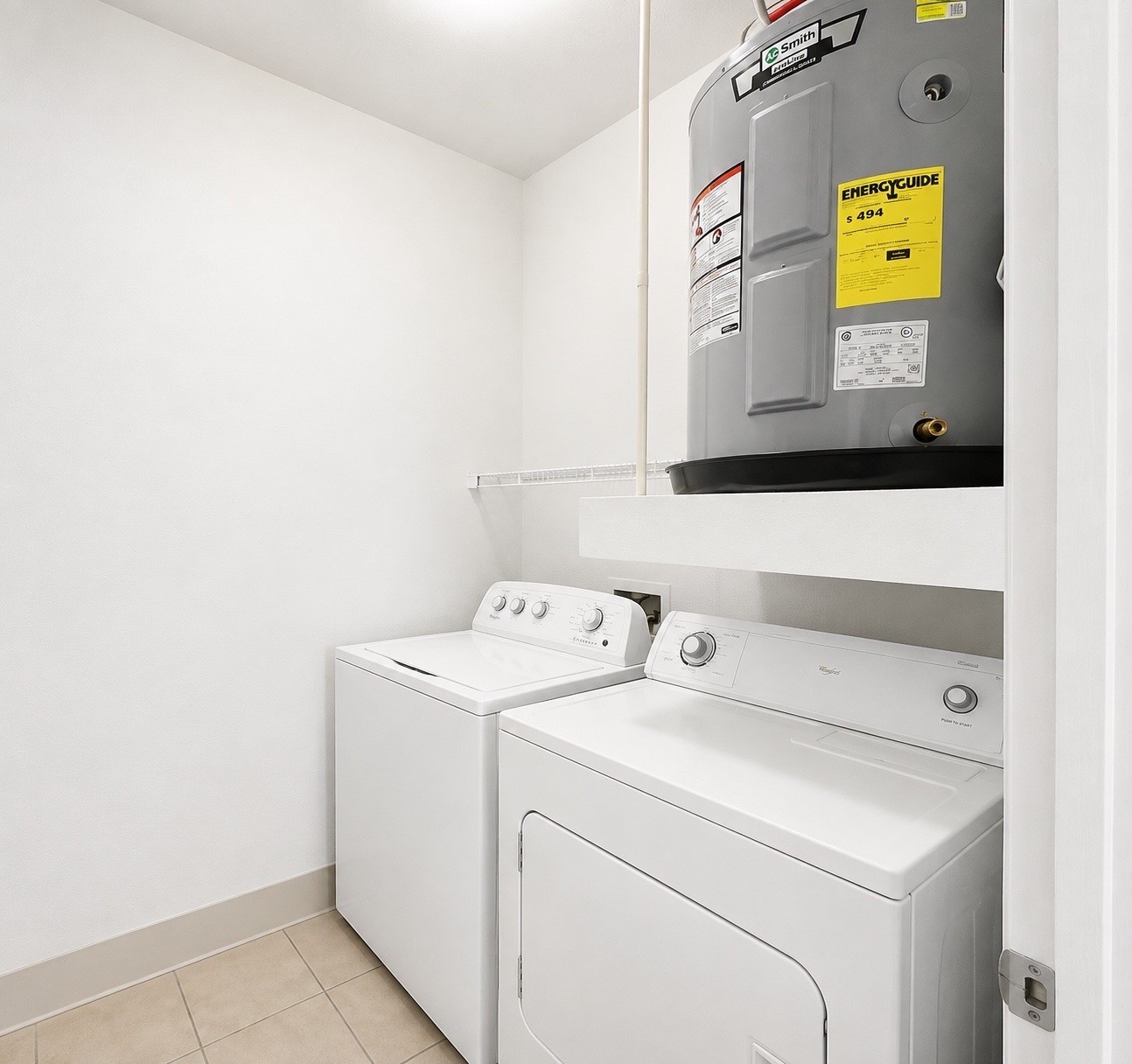 2222 Smith Street 203 Property Photo 6
