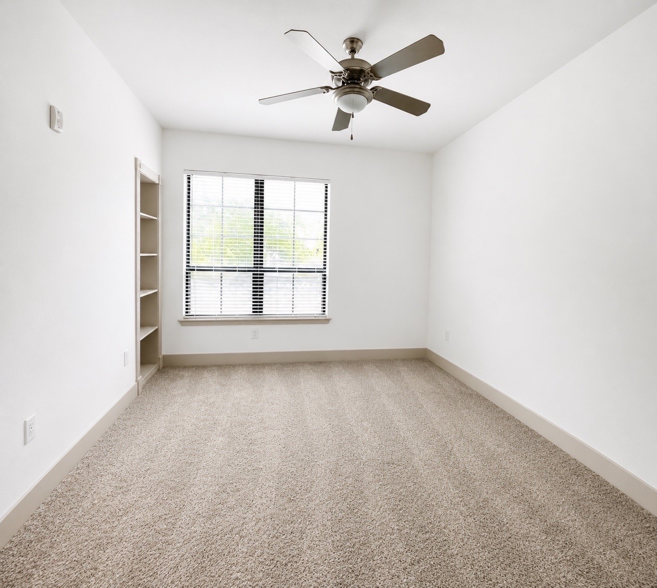 2222 Smith Street 203 Property Photo 12