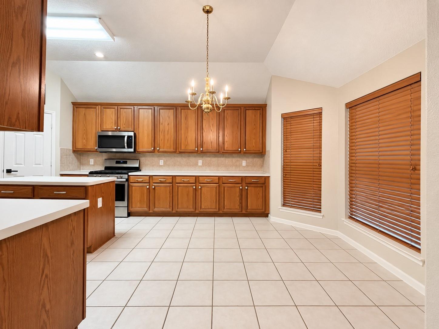 22961 Cayman Estate Property Photo 5