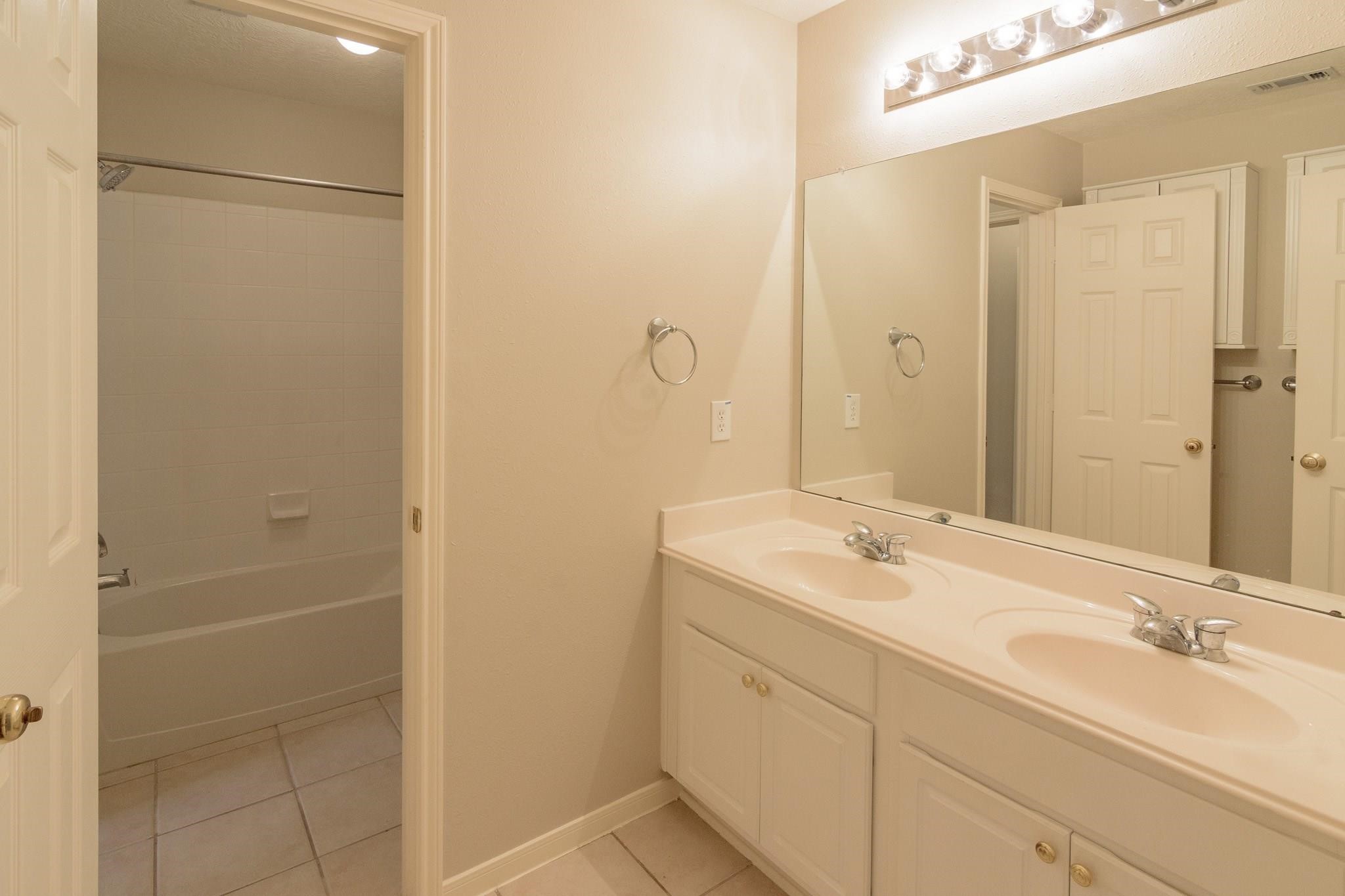 22961 Cayman Estate Property Photo 12