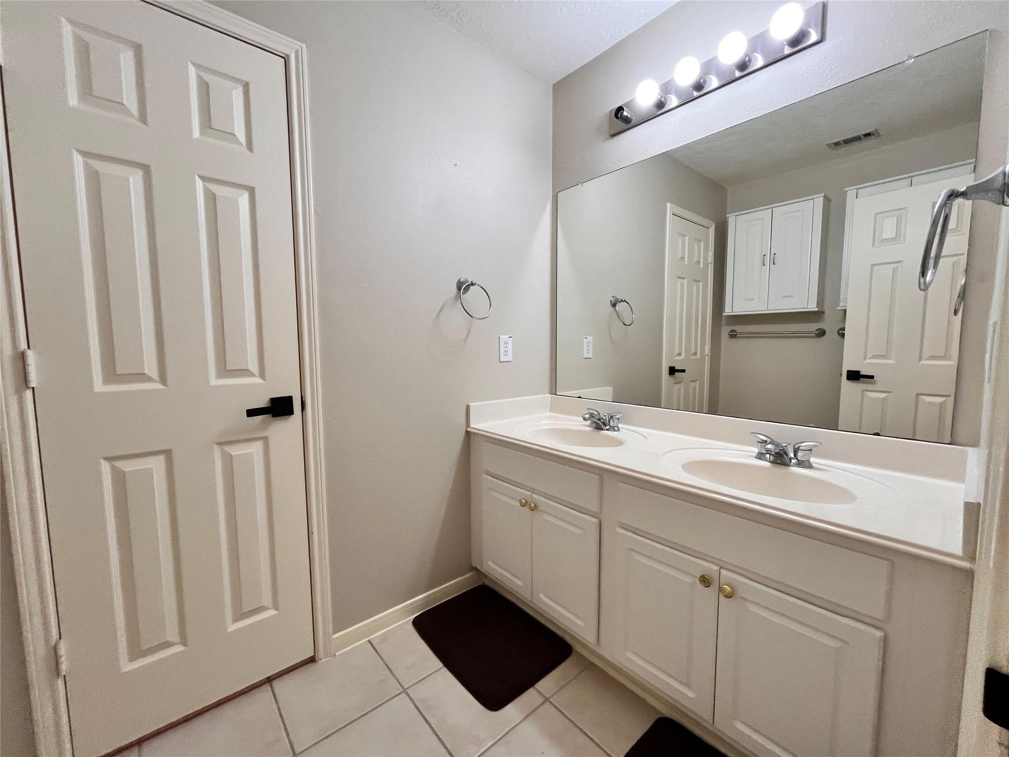 22961 Cayman Estate Property Photo 21