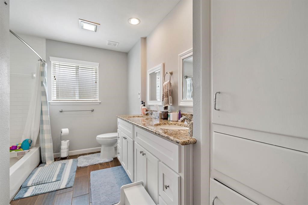 4922 Braesvalley Drive Property Photo 25
