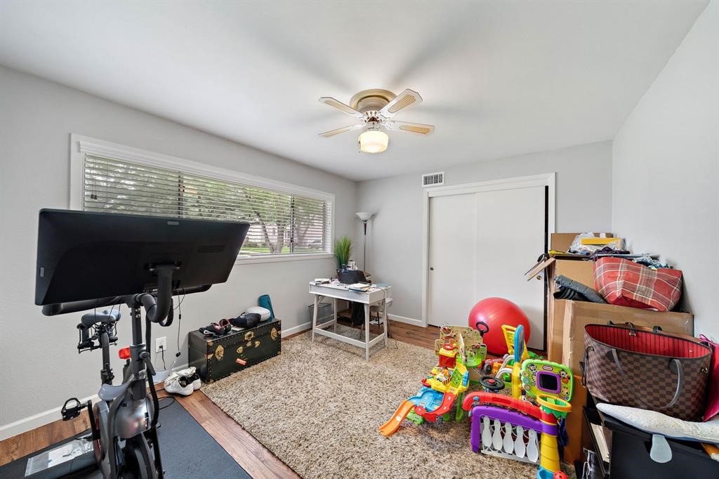 4922 Braesvalley Drive Property Photo 28