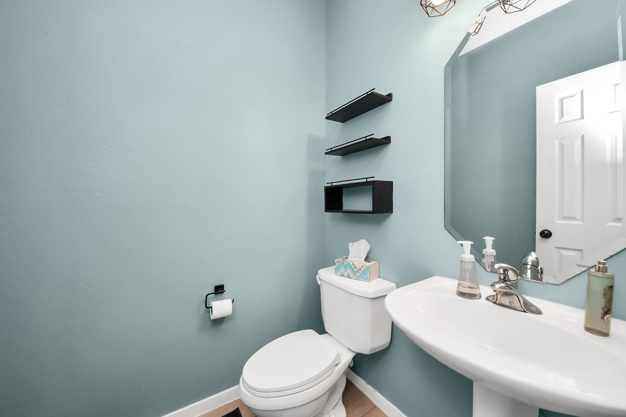 233 Rustic Oaks Drive Property Photo 12