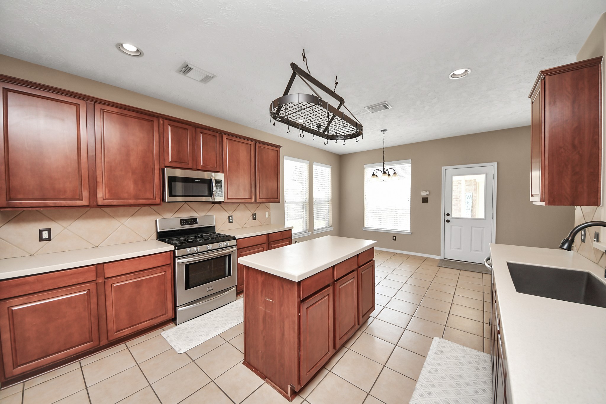 233 Rustic Oaks Drive Property Photo 15