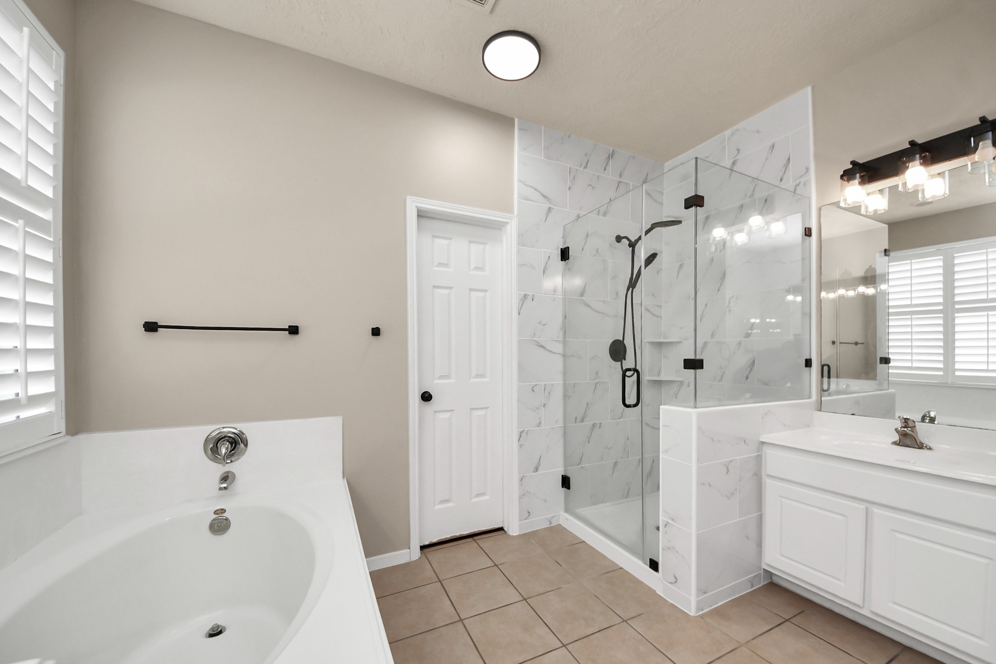233 Rustic Oaks Drive Property Photo 21