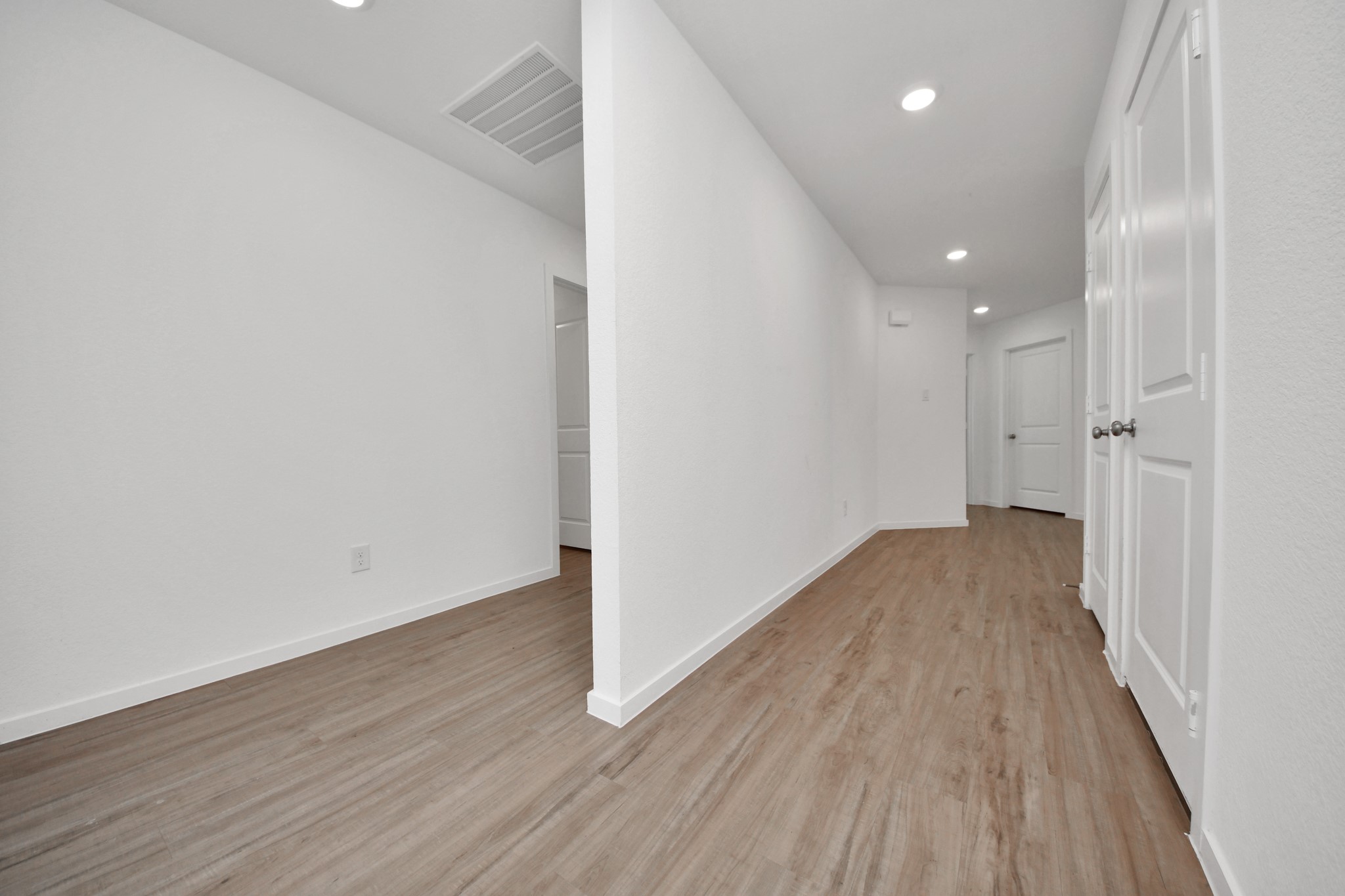 2111 Hyde Acres Street Property Photo 7