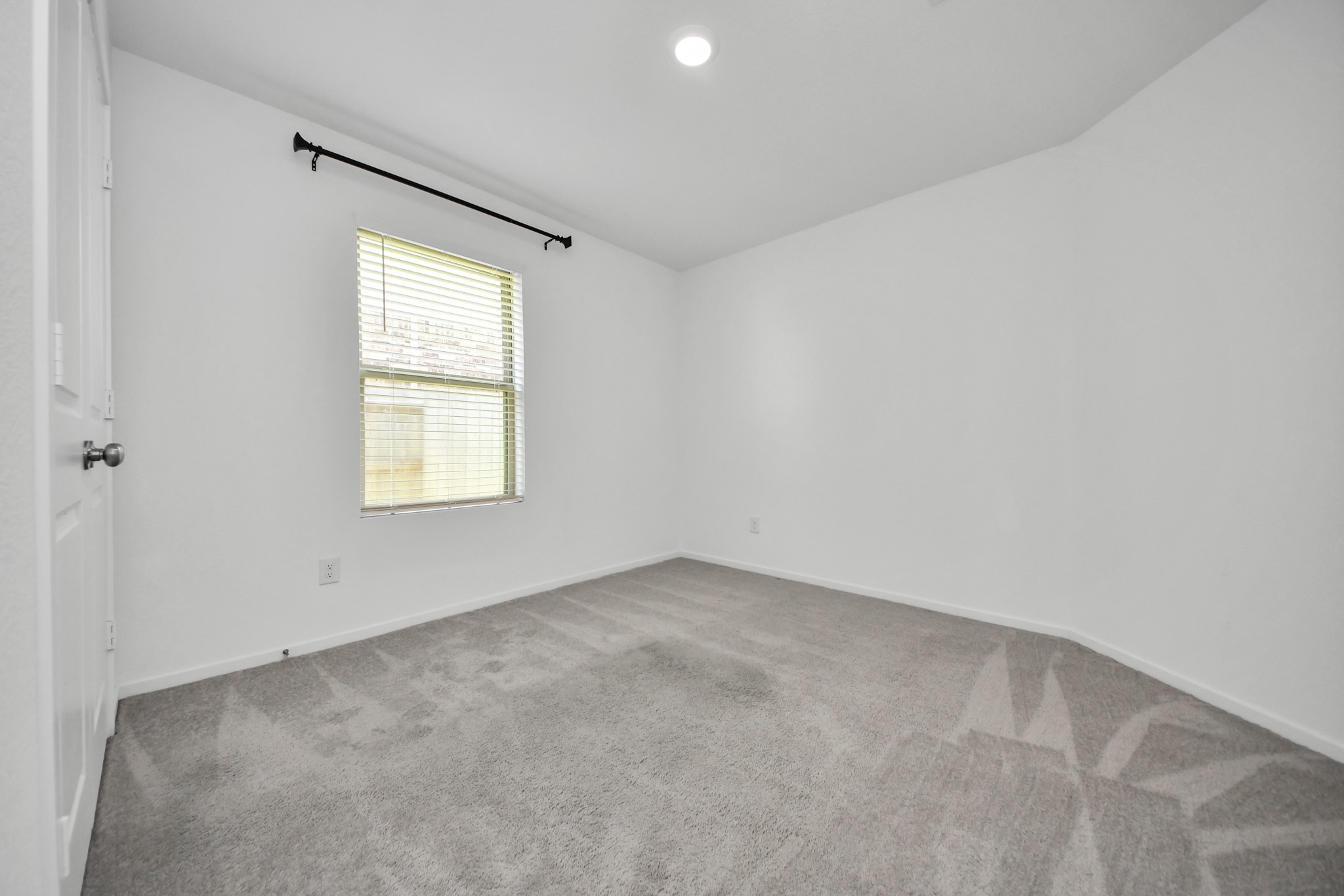 2111 Hyde Acres Street Property Photo 10