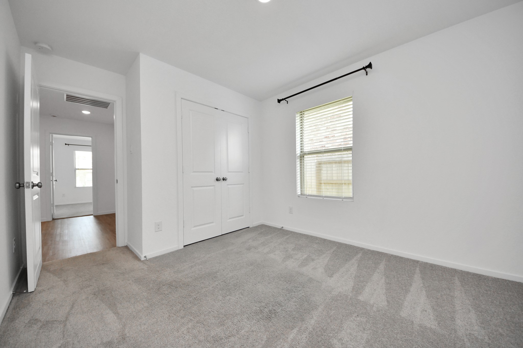 2111 Hyde Acres Street Property Photo 11
