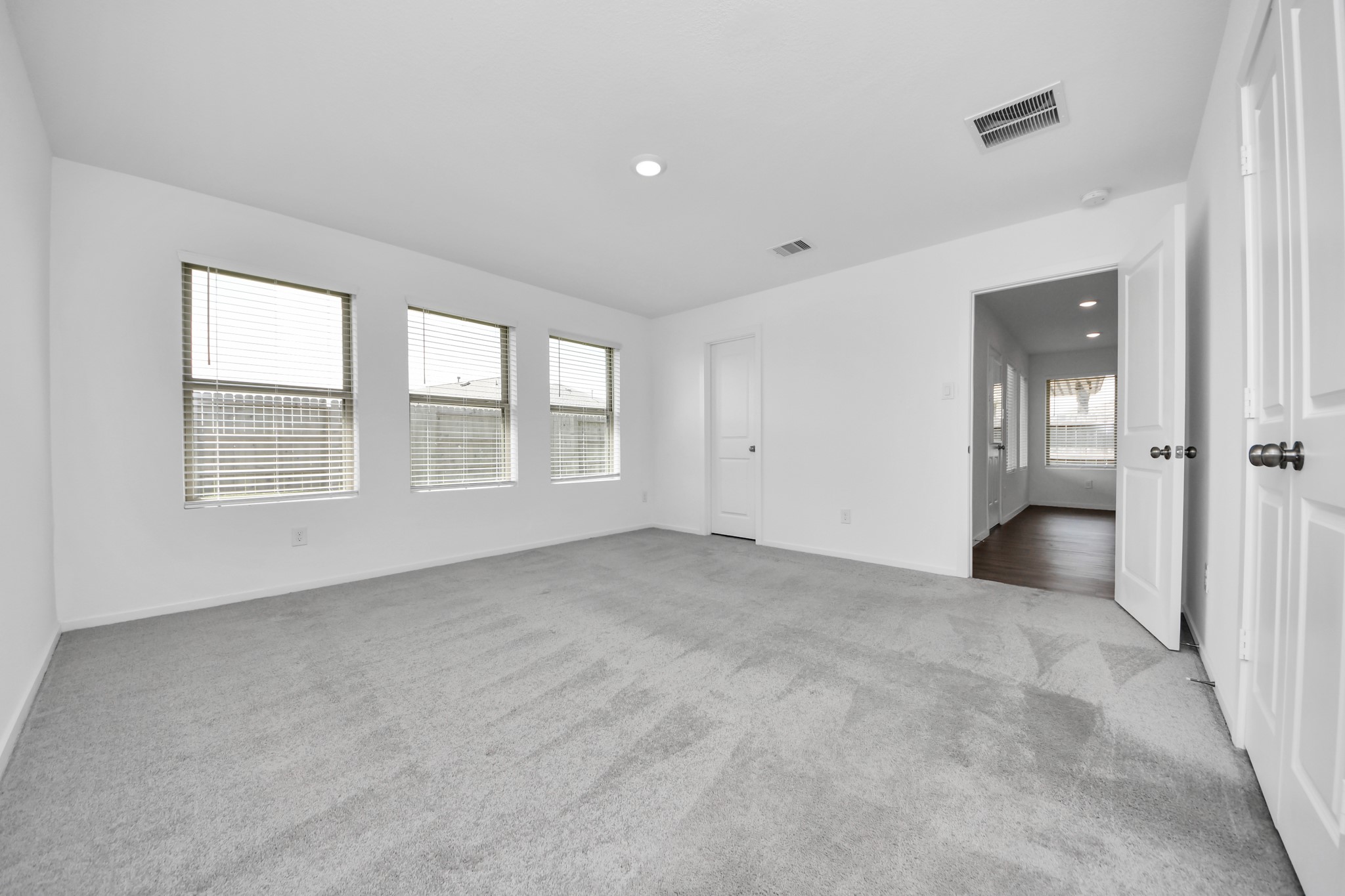2111 Hyde Acres Street Property Photo 28