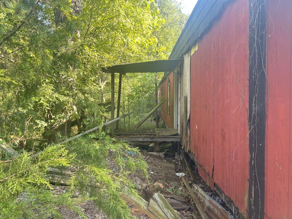 228 Kelly Drive Property Photo 2