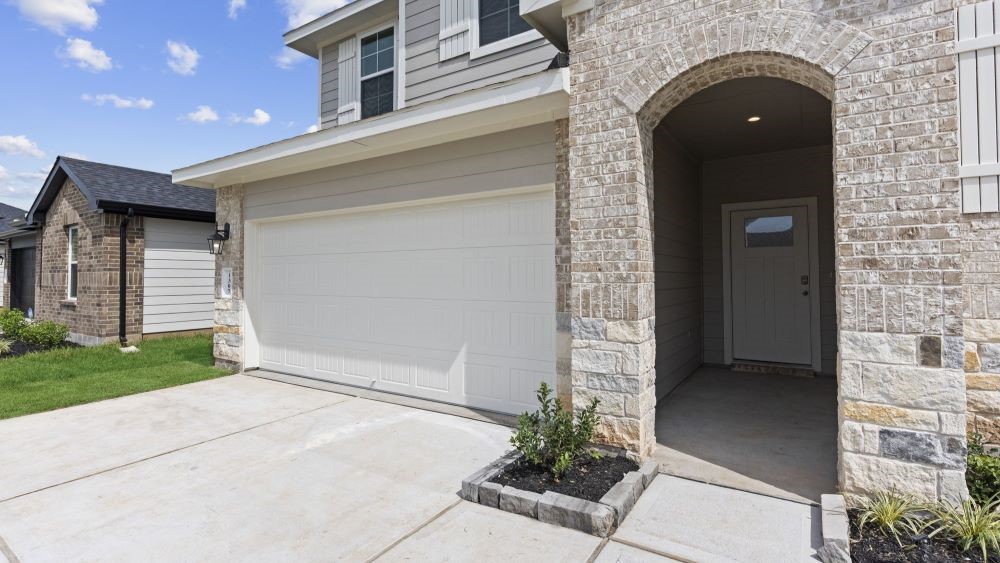 30903 Brightwell Bend Property Photo 3