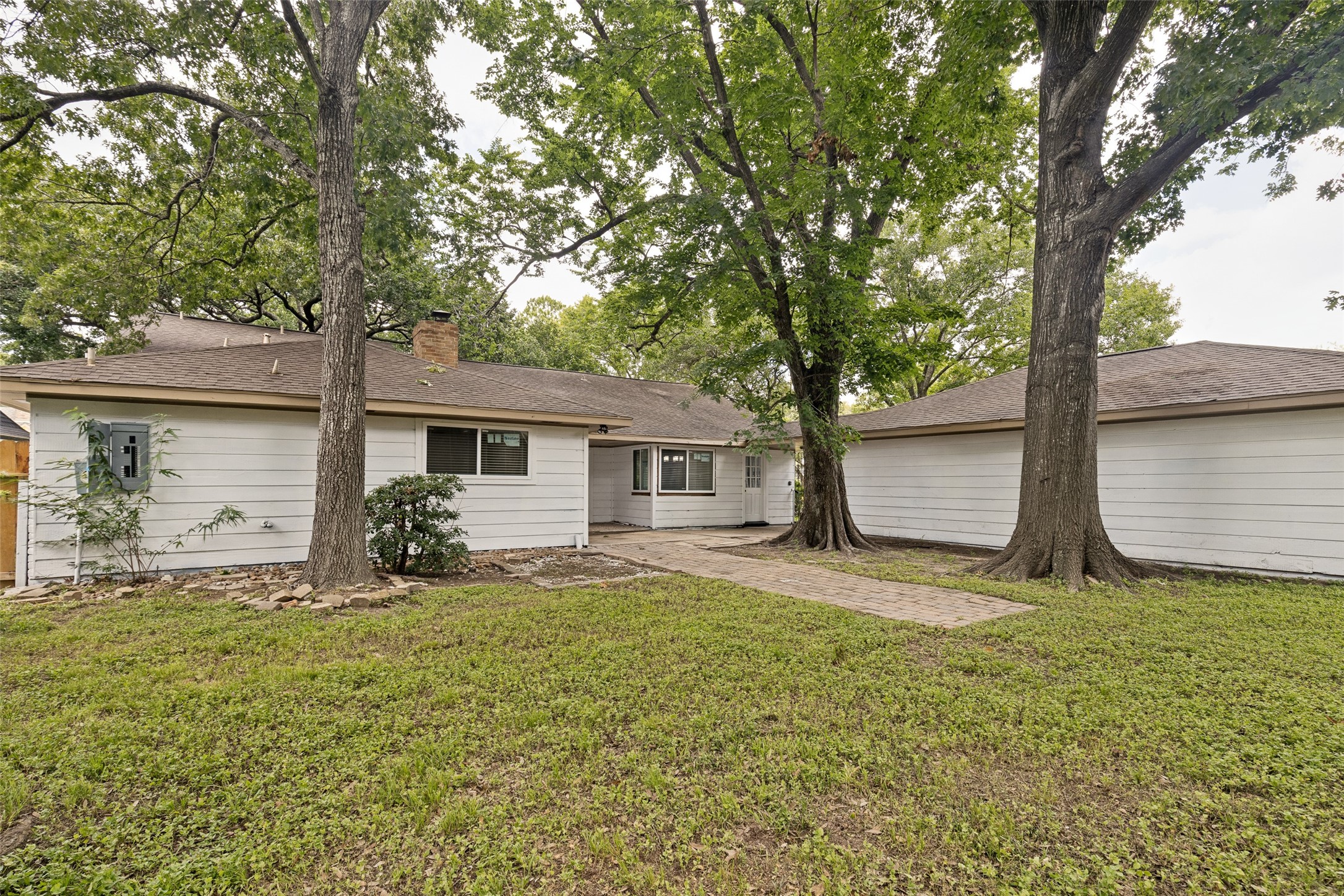 10903 Holly Springs Drive Property Photo 21