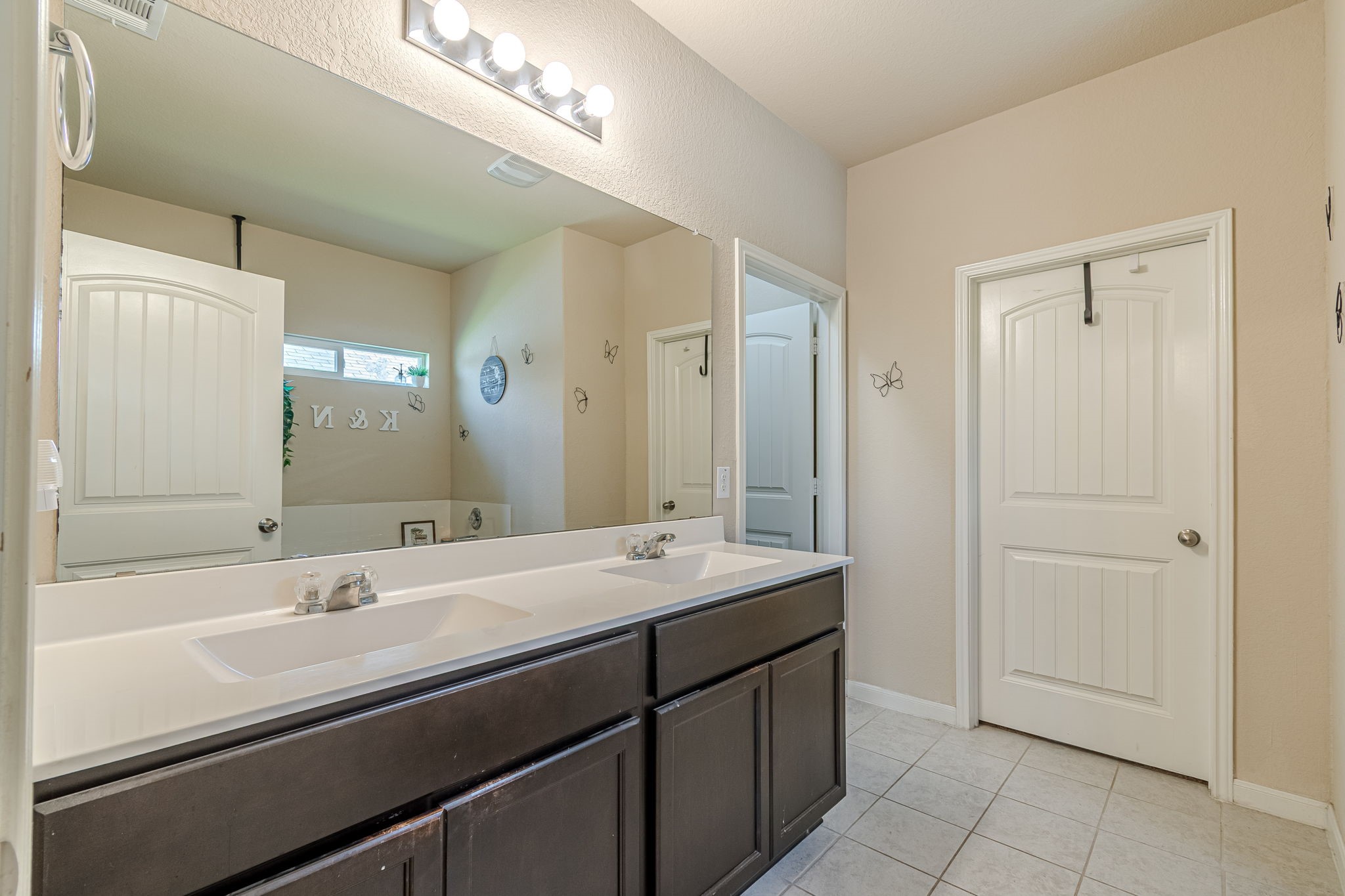 479 Willow Arch Property Photo 16