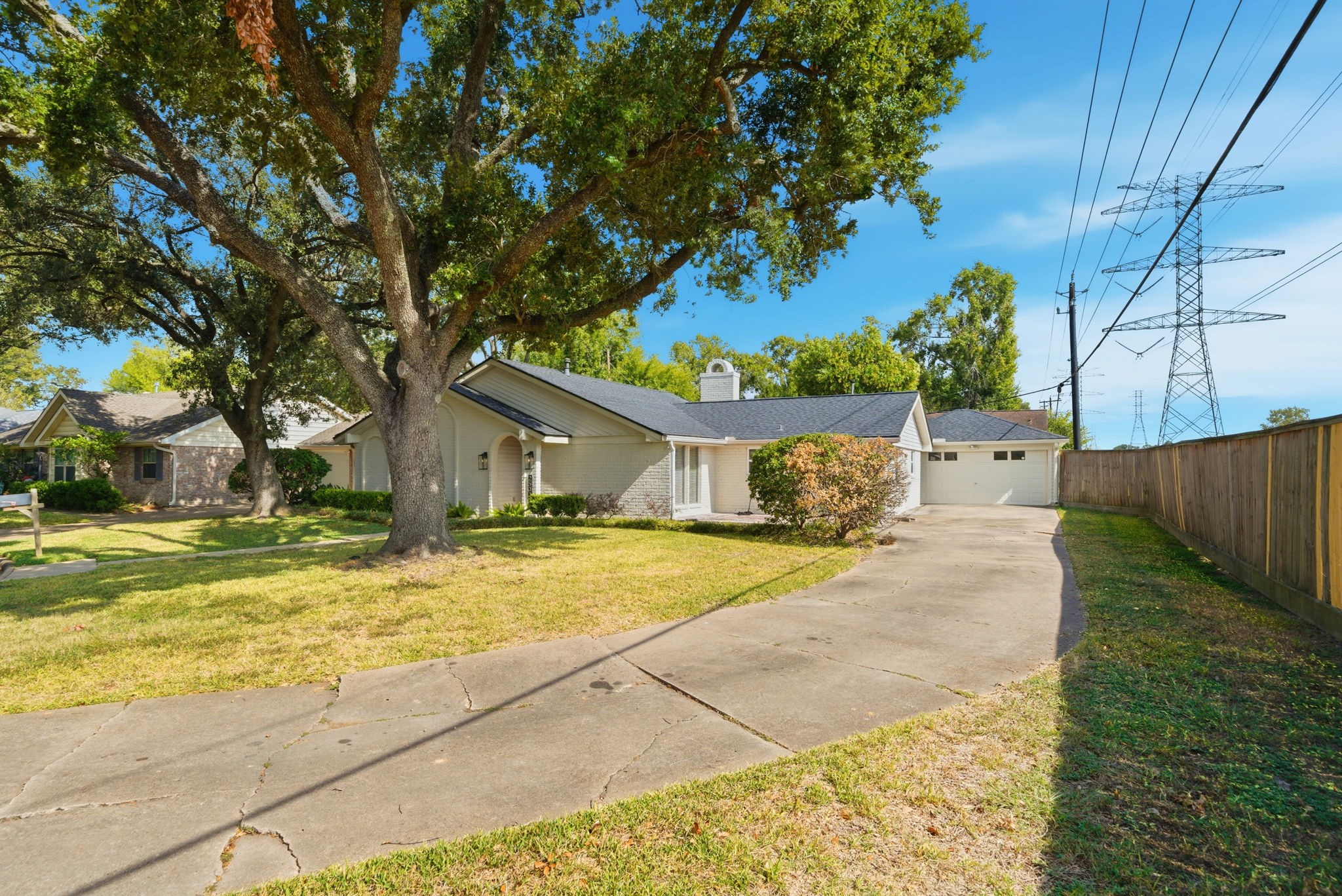 2502 Hollow Hook Road Property Photo 7