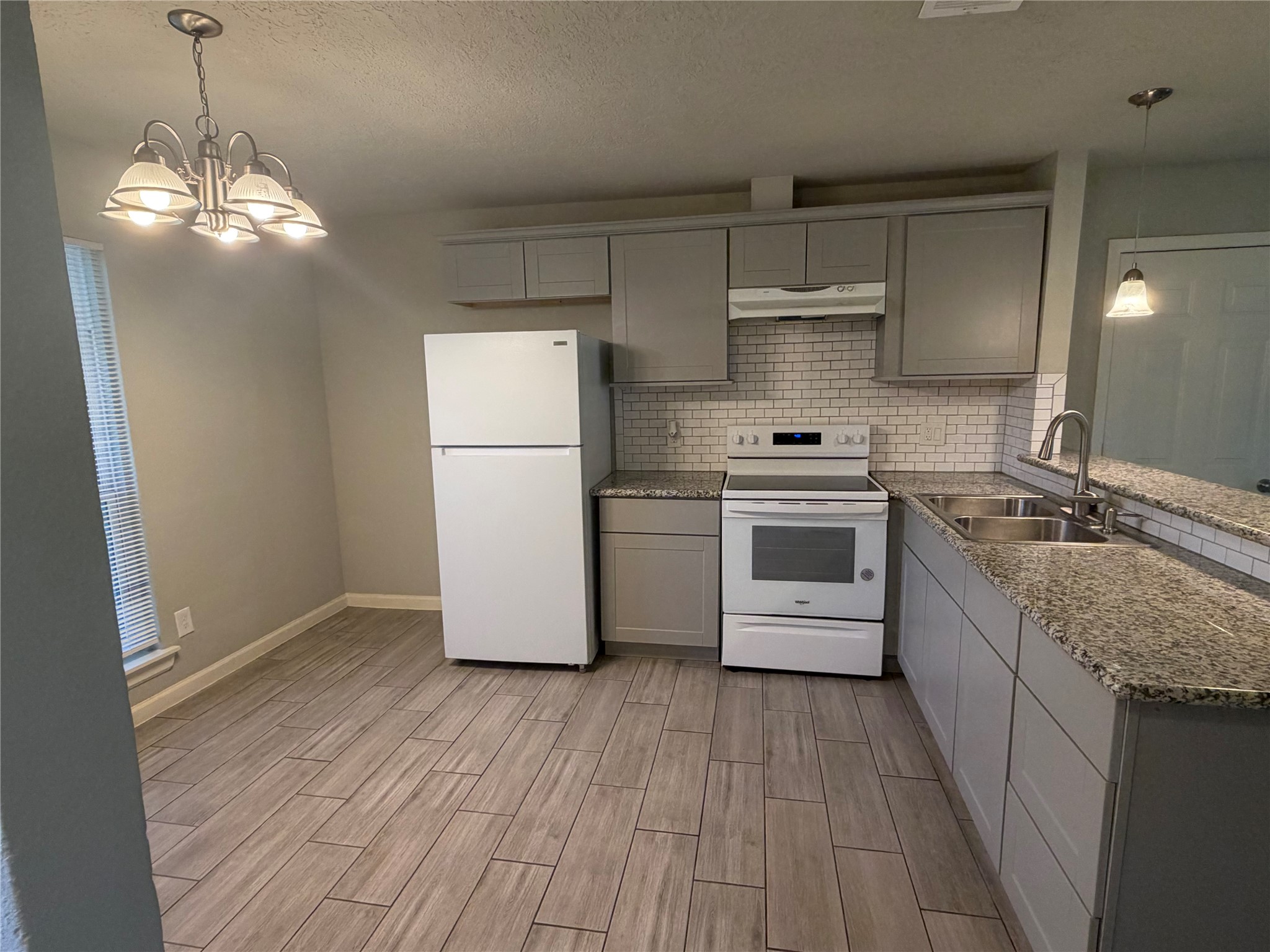 3242 Dalmatian Drive Property Photo 3