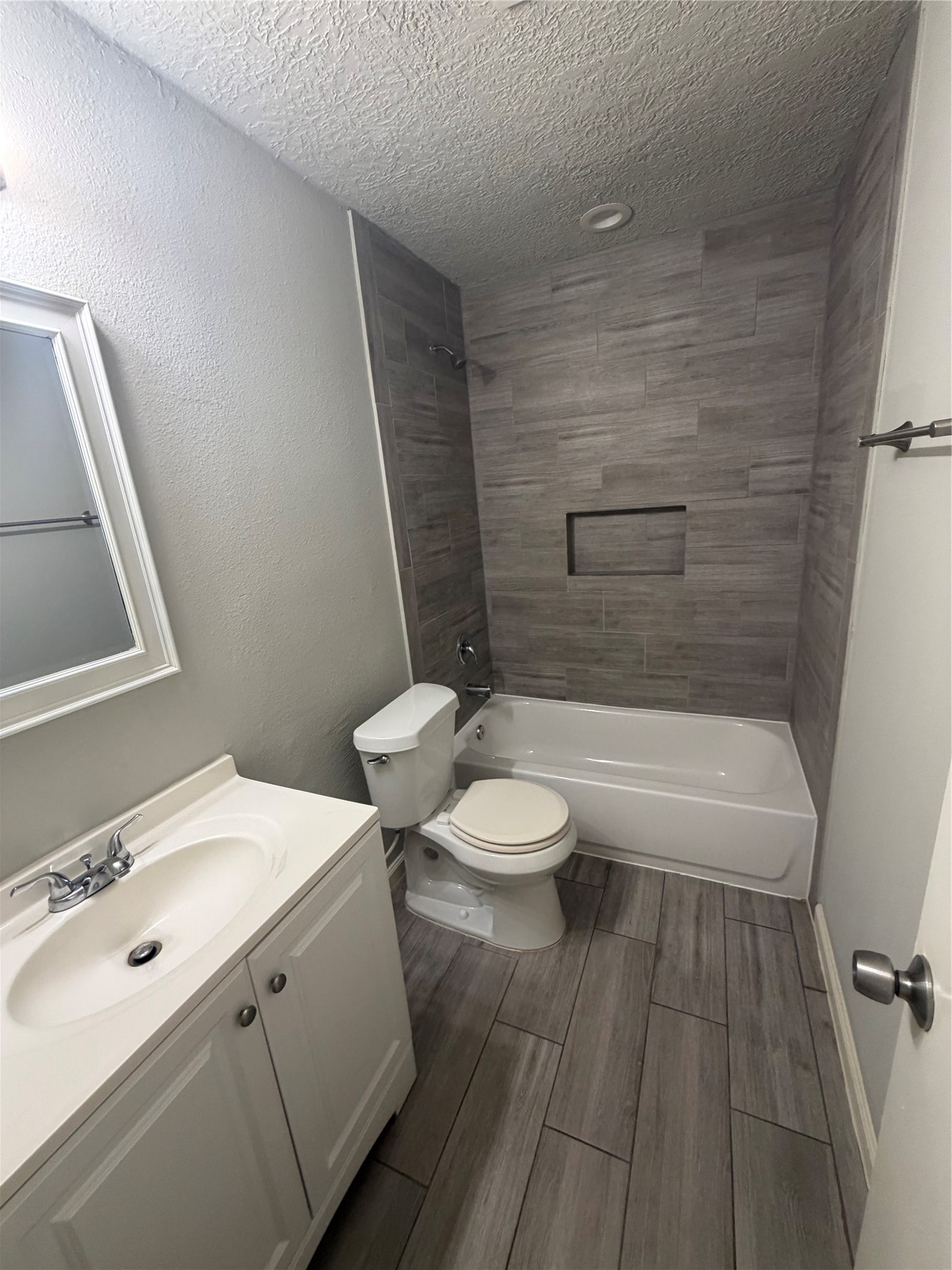3242 Dalmatian Drive Property Photo 6