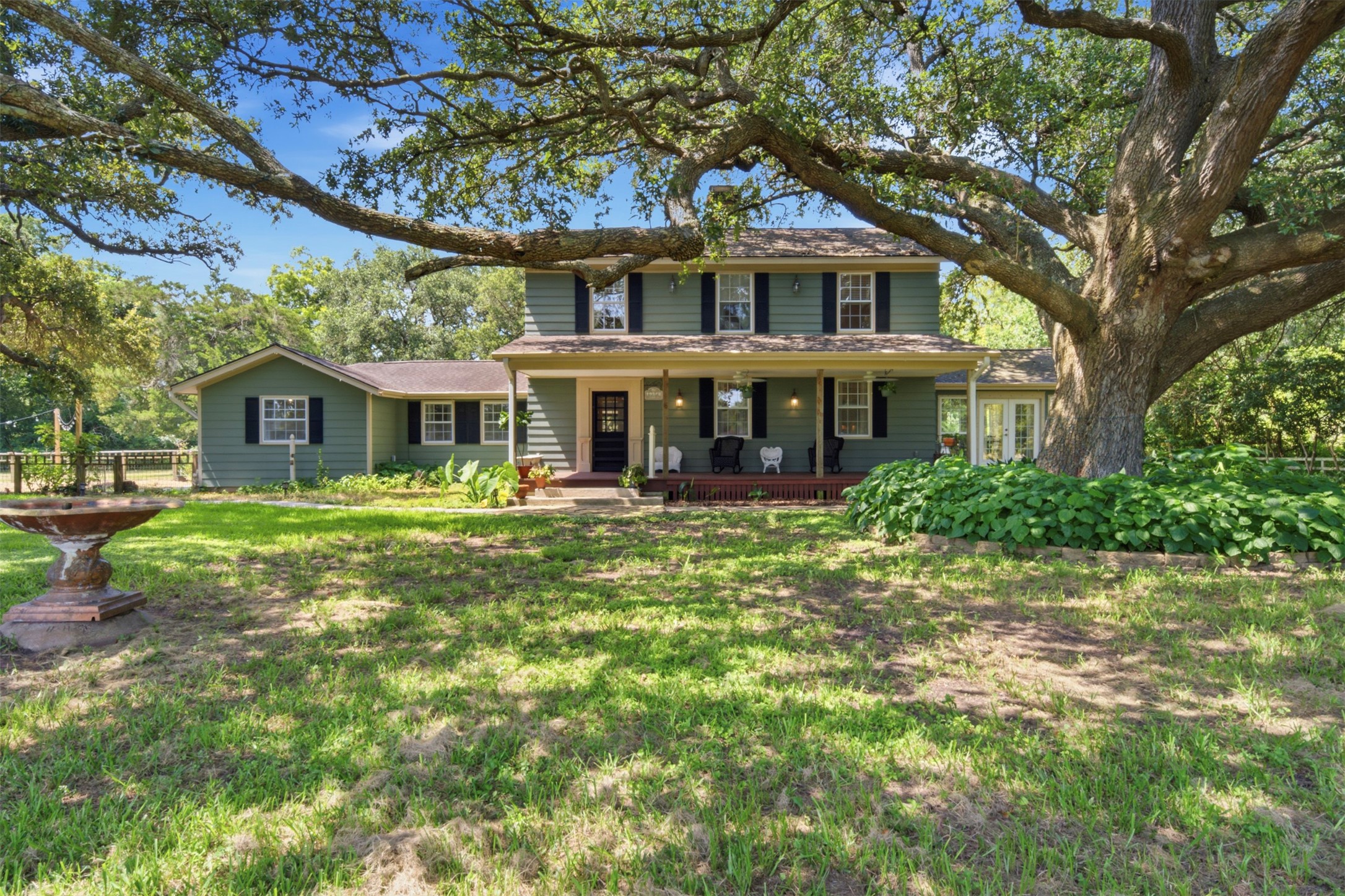 6998 Commander Roland Drive Property Photo 4