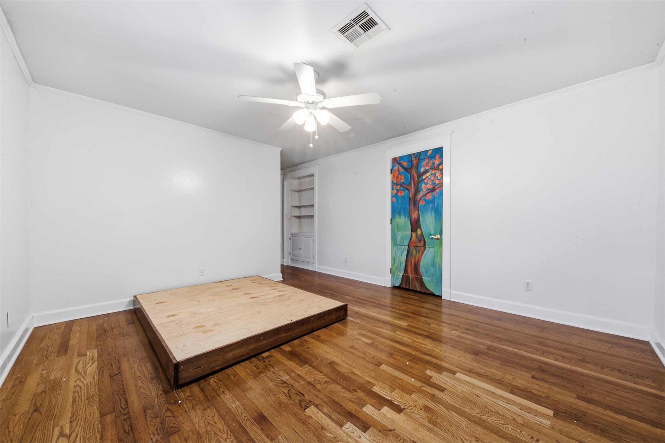 6998 Commander Roland Drive Property Photo 11