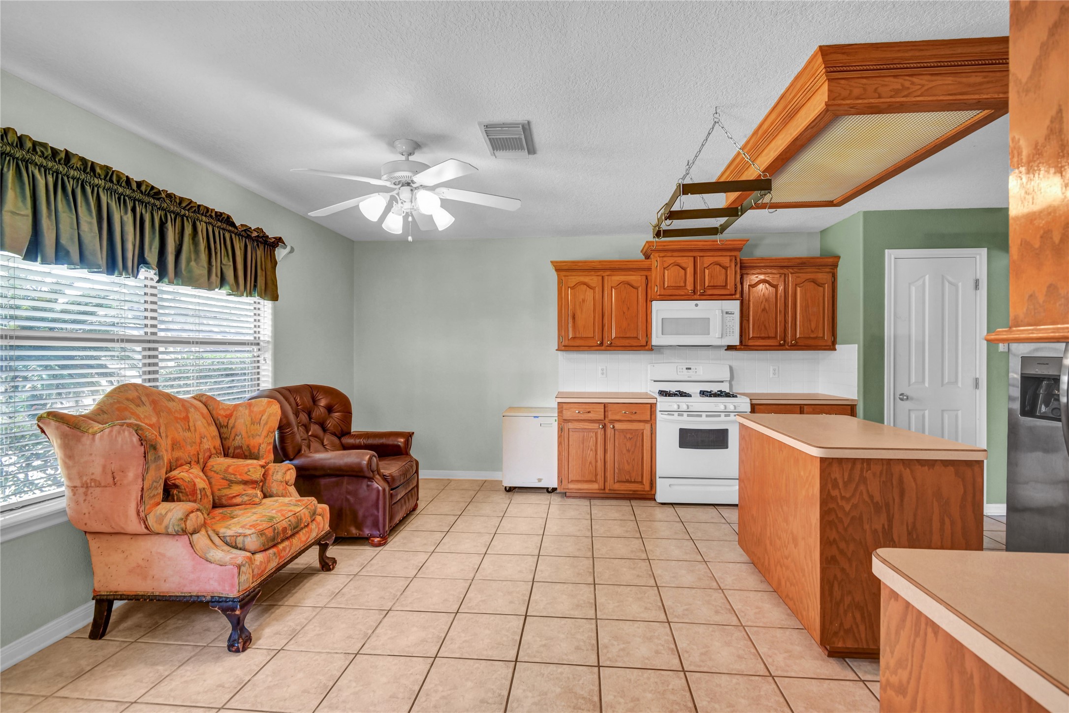 310 Chestnut Street Property Photo 16