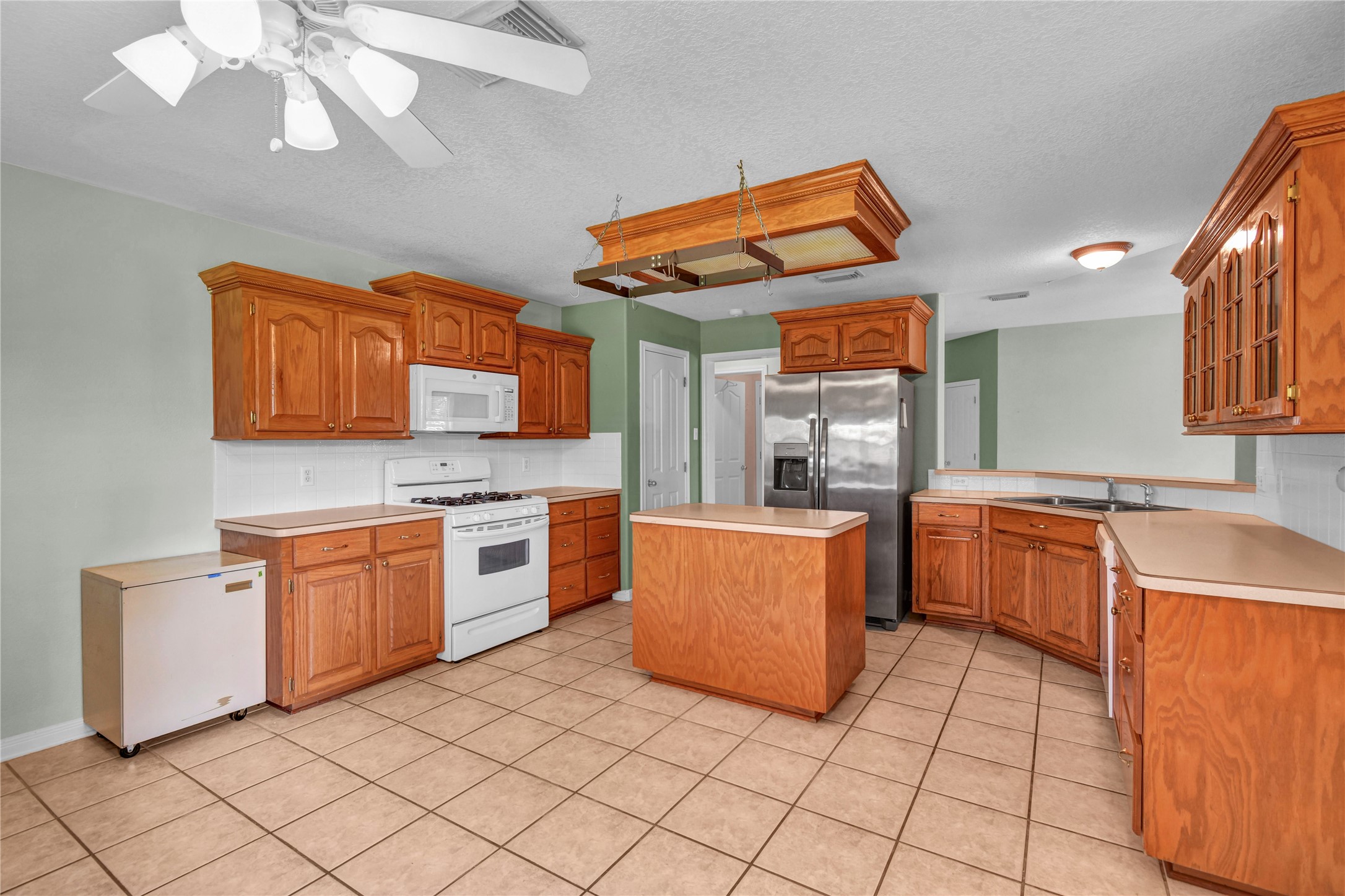 310 Chestnut Street Property Photo 17