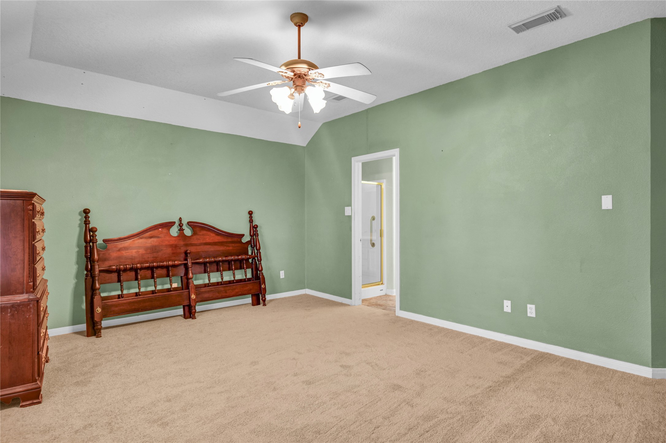310 Chestnut Street Property Photo 22