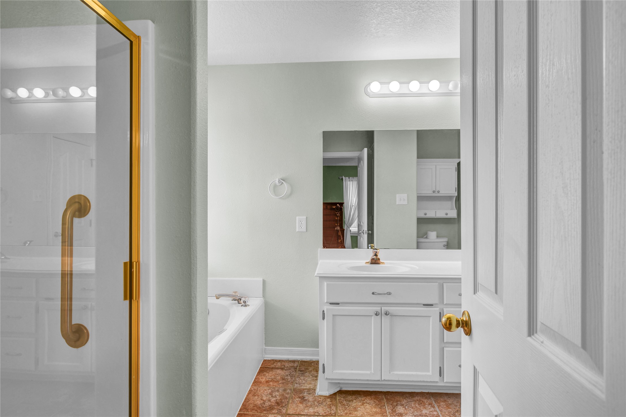 310 Chestnut Street Property Photo 23