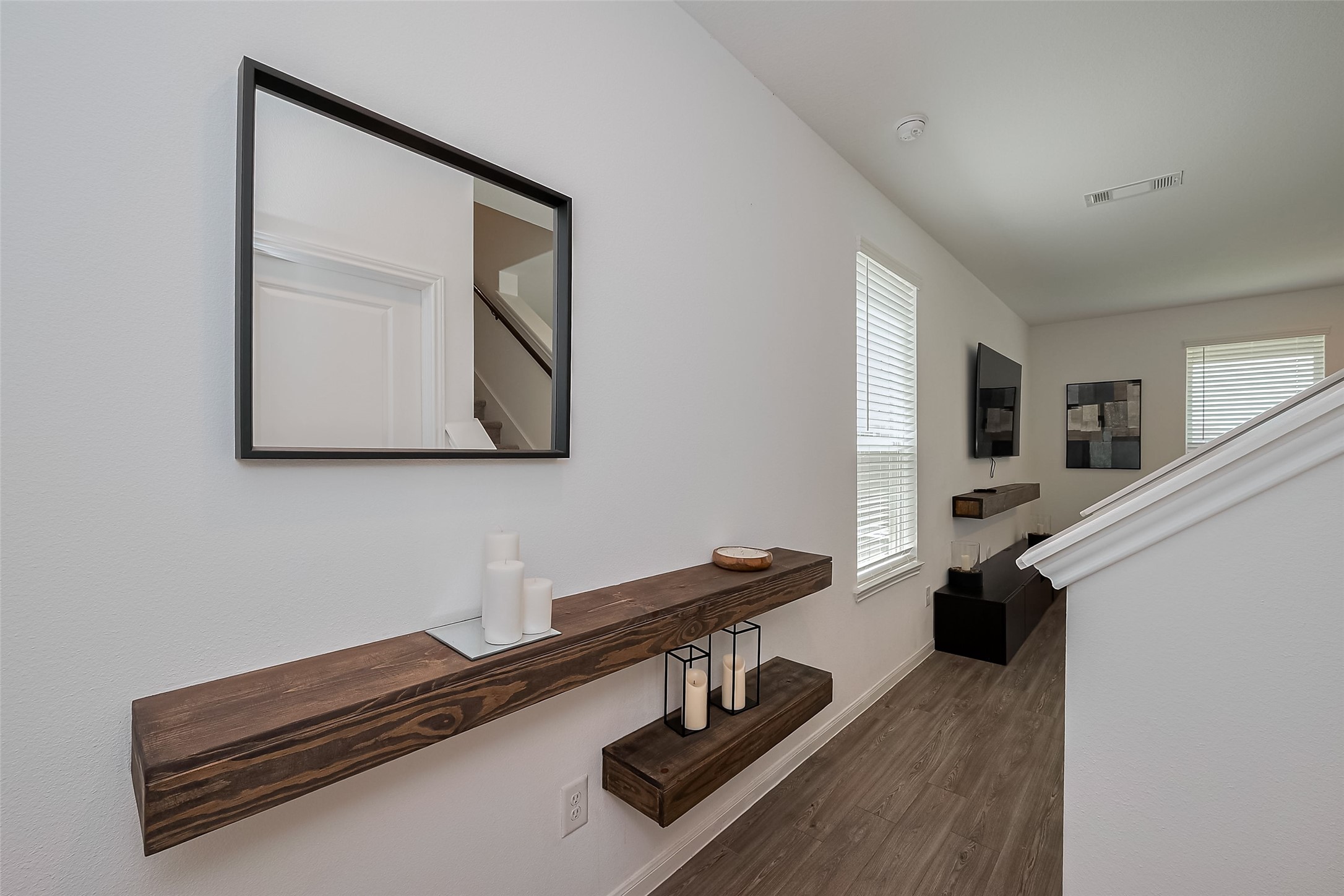 17711 Vernonia Lane Property Photo 4