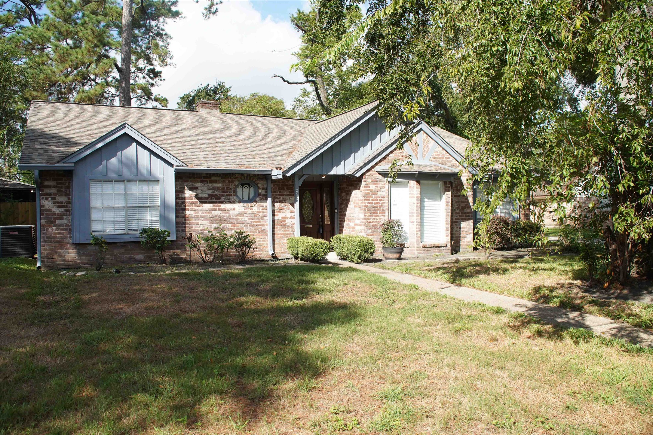 22311 Greenbrook Drive Property Photo 8