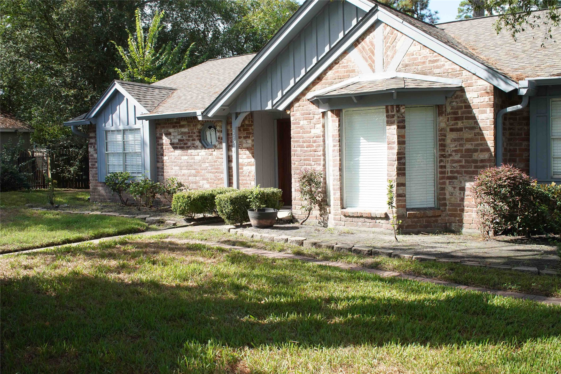 22311 Greenbrook Drive Property Photo 9