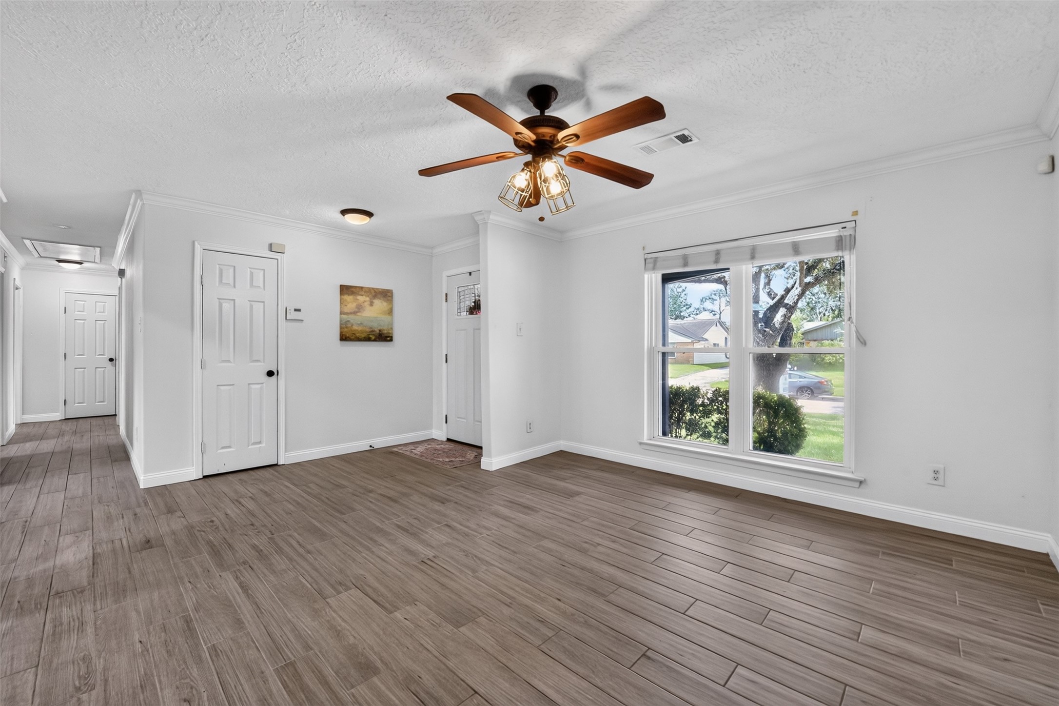 10407 Winding Trail Road Property Photo 6