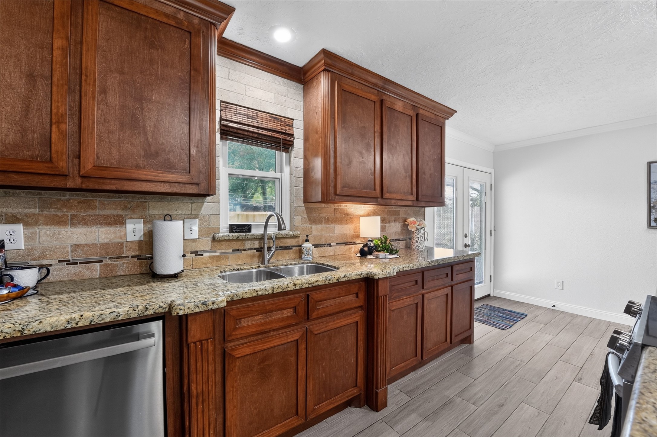 10407 Winding Trail Road Property Photo 12